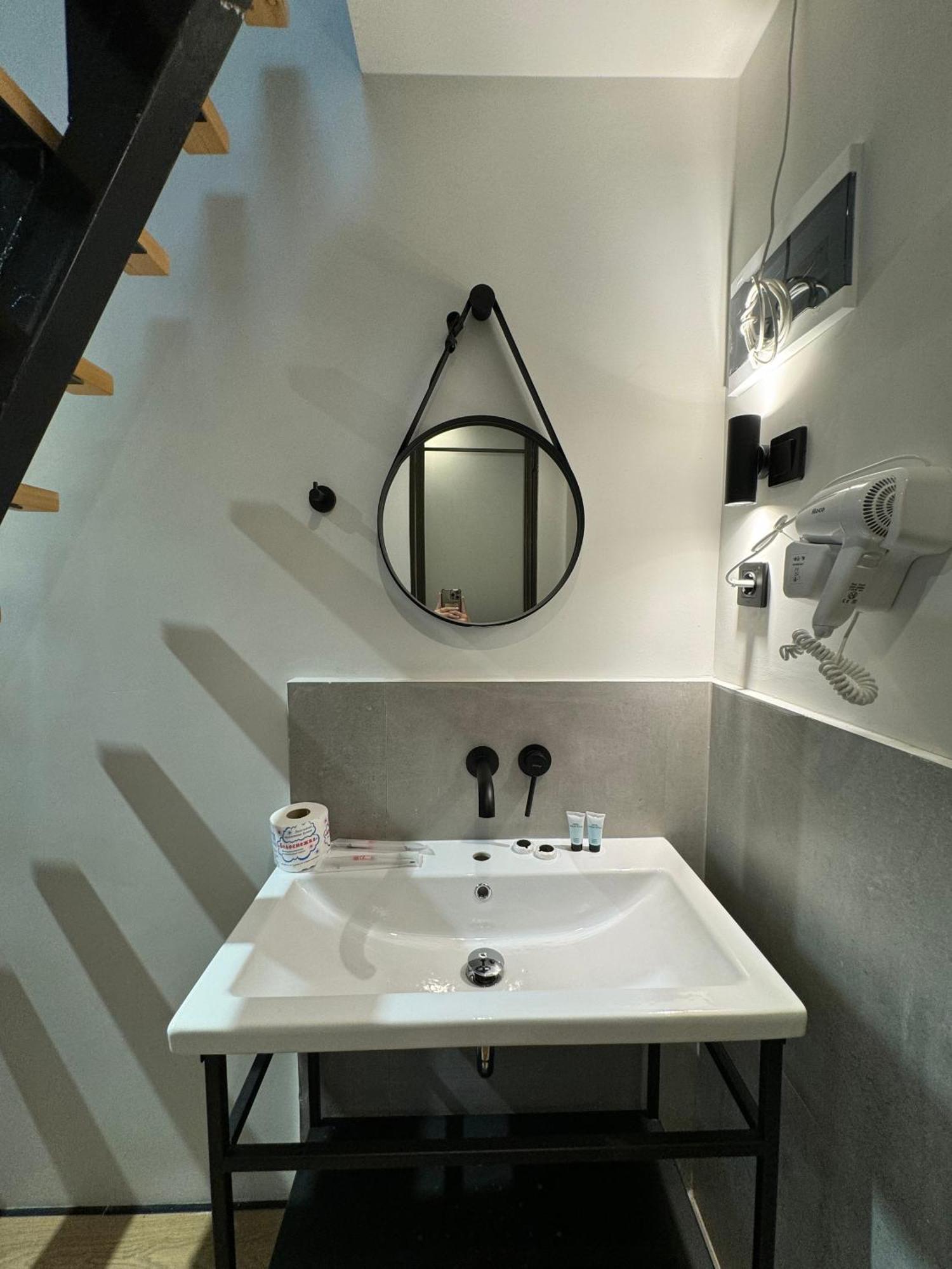 Mosh Mosh Boutique Hotel Almati Kültér fotó