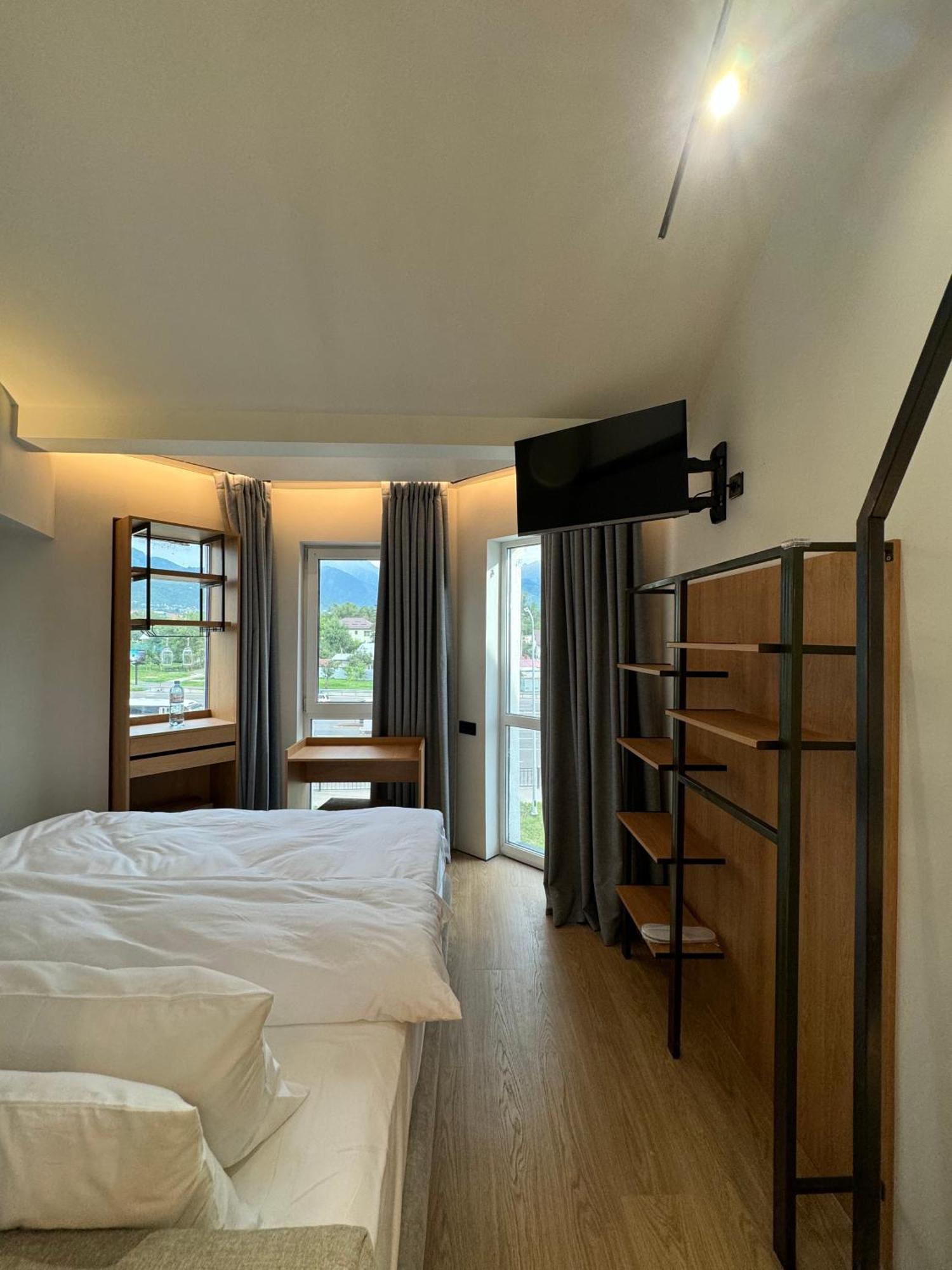 Mosh Mosh Boutique Hotel Almati Kültér fotó