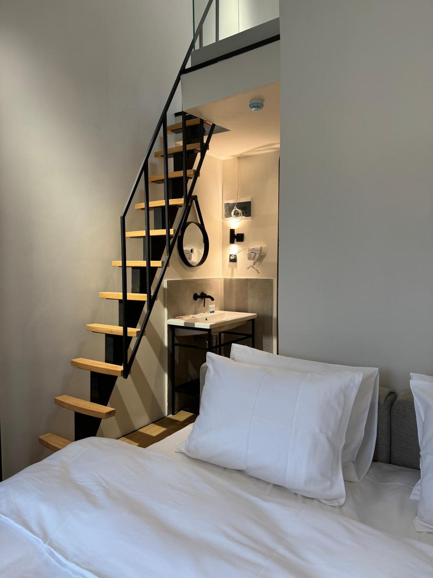 Mosh Mosh Boutique Hotel Almati Kültér fotó