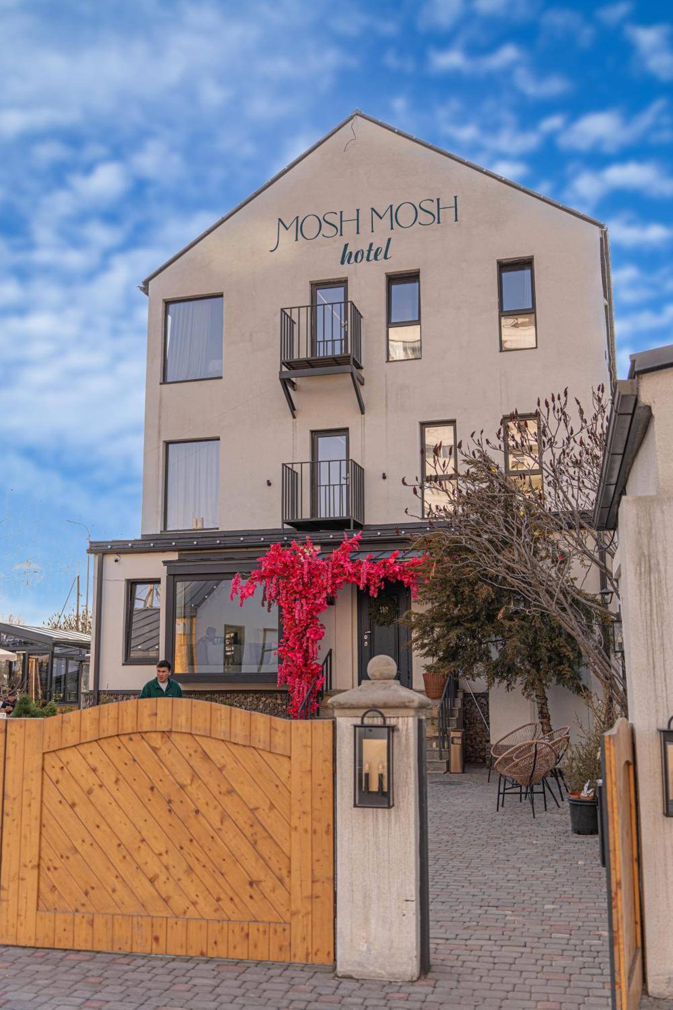 Mosh Mosh Boutique Hotel Almati Kültér fotó